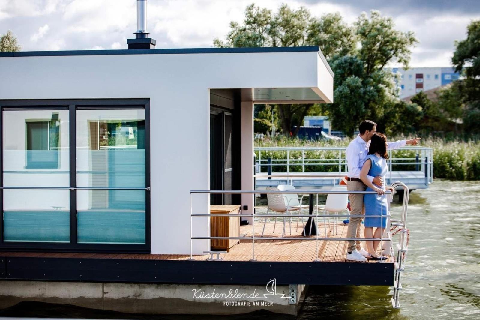 Hausboot Kranichnest Hotel Ribnitz-Damgarten Eksteriør billede